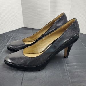 Liz Claiborne Women's Carmen Leather Uppers Pumps Size 6M (good condition)